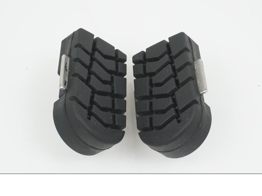 Baksidan på Fotpinne från en KTM 790 Adventure -2019 motorcykel.