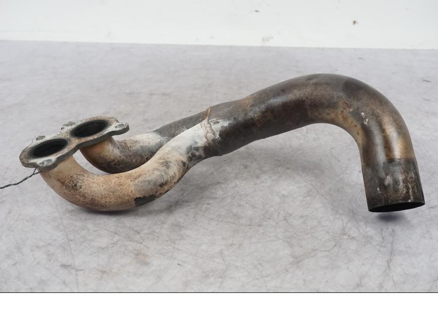 Baksidan på Grenrör från en Buell 1125 R -2008 motorcykel.