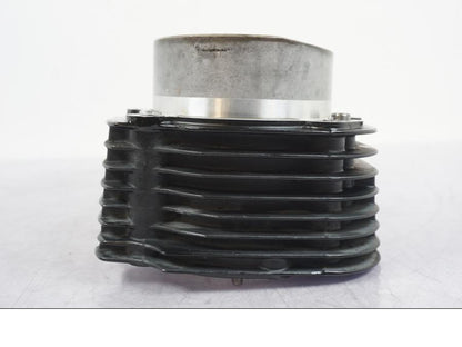 Höger sida på Cylinder från en BMW R NineT -2017 motorcykel.