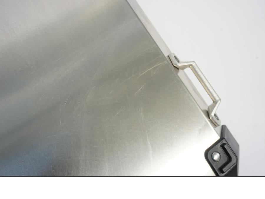 Vänster sida på Väsklock från en BMW R 1200 GS -2019 motorcykel.