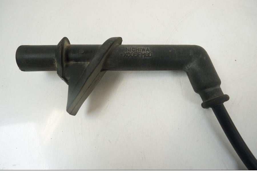 Snett uppifrån på Tändspole från en Honda XL 1000 V -2008 motorcykel.