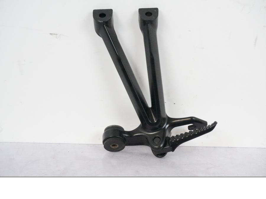 Framsidan på Fotpinne från en Suzuki GSX-R 1000 -2008 motorcykel.