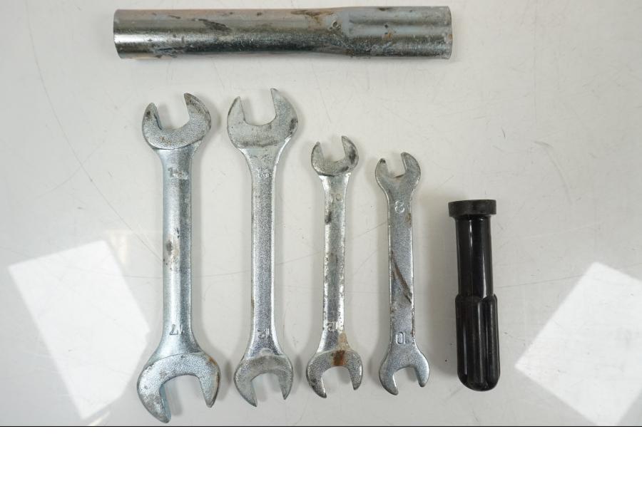 Vänster sida på Verktyg från en Yamaha YZF 1000 R1 -2007 motorcykel.