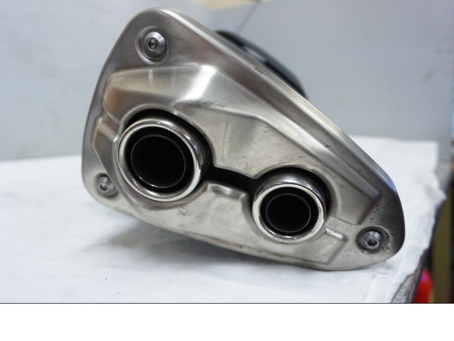 Extrabild2 på Ljuddämpare från en Kawasaki Z 800 -2013 motorcykel.