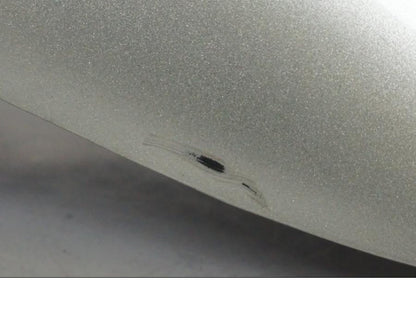 Extrabild1 på <p>Framskärm från Yamaha V-MAX 1200 1997.</p>

<p>Mindre ytliga repor finns se bilder.</p>

<p>Skavmärke se bild.</p> motorcykel.