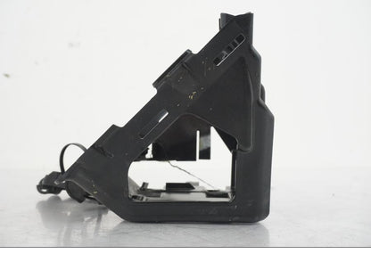 Snett nerifrån på ABS Låda från en BMW R 1250 GS -2021 motorcykel.