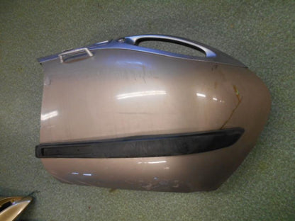 Framsidan på Sidoväska från en BMW K 1200 LT -2000 motorcykel.