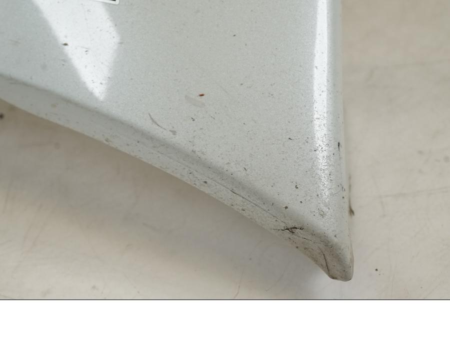 Baksidan på Magkåpa från en Yamaha YZF 1000 R1 -2009 motorcykel.