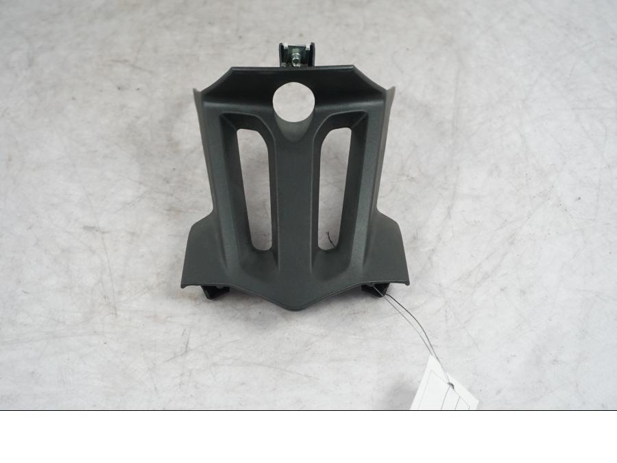 Baksidan på Bakskärm från en BMW S 1000 XR -2019 motorcykel.