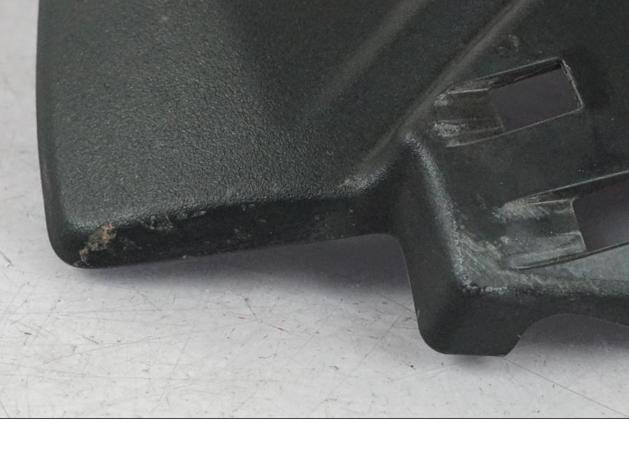 Höger sida på Toppkåpa från en Kawasaki Z 900 -2019 motorcykel.