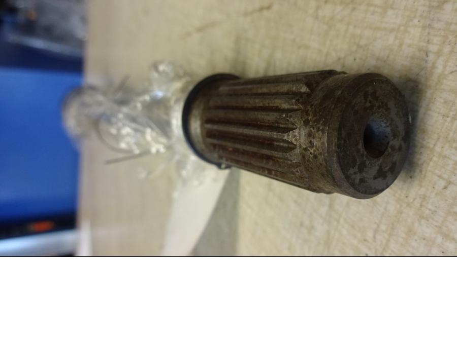 Vänster sida på Kardanaxel från en Yamaha XV 1100 -1996 motorcykel.