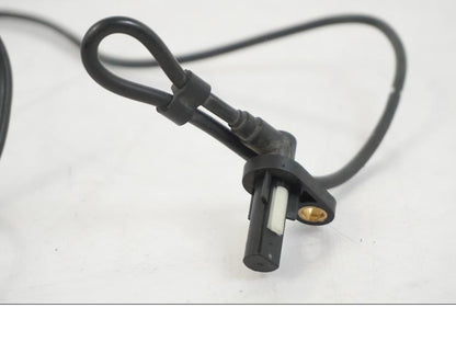 Baksidan på ABS givare från en BMW F 650 CS -2002 motorcykel.