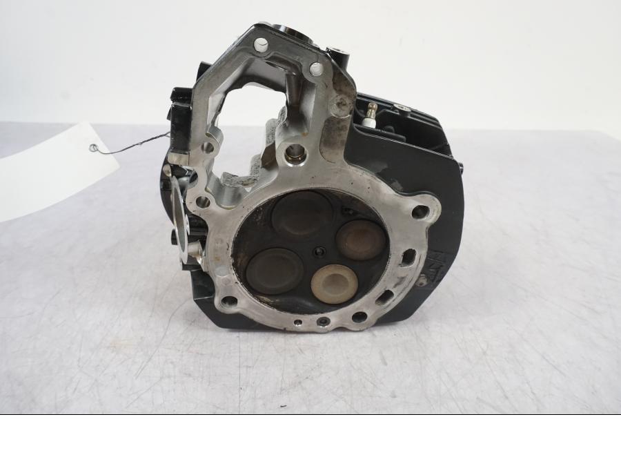 Höger sida på Topplock från en BMW R 1200 GS -2010 motorcykel.