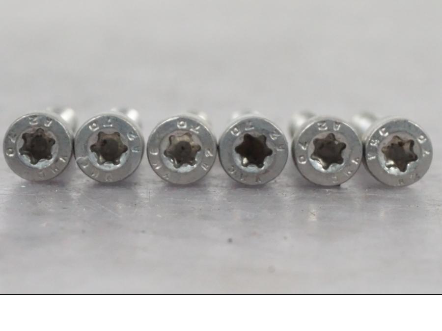 Höger sida på Bensintanklucka från en BMW K 1600 GTL -2015 motorcykel.