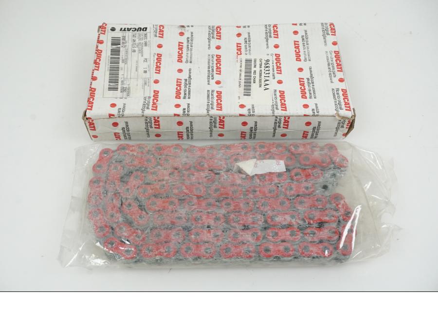 Framsidan på Kedja från en Ducati Diverse modeller -2020 motorcykel.