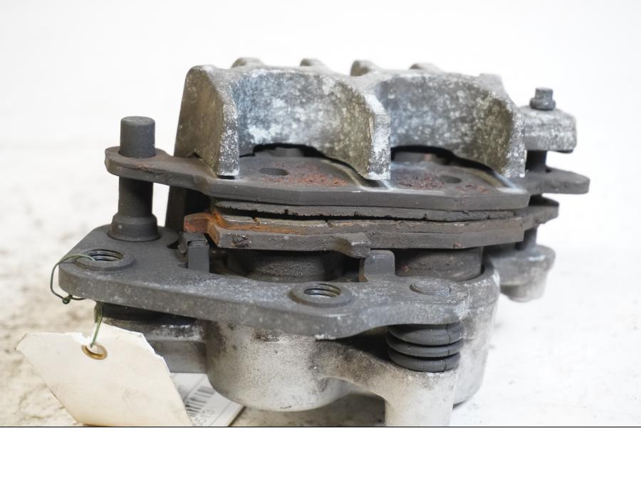 Höger sida på Bromsok från en Suzuki VL 800 -2004 motorcykel.