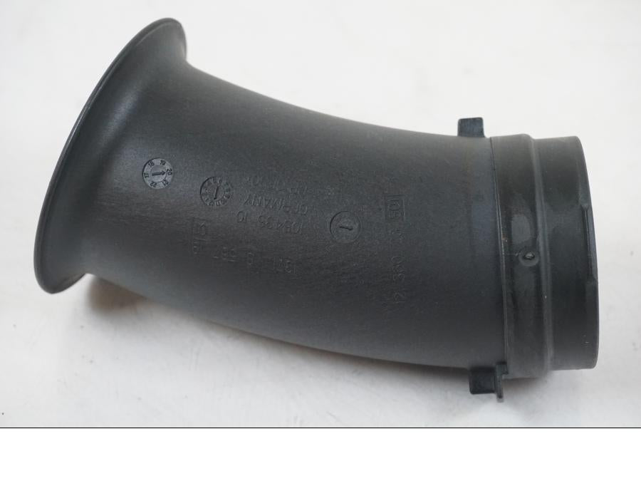 Framsidan på Luftburksnorkel från en BMW R 1250 GS -2021 motorcykel.