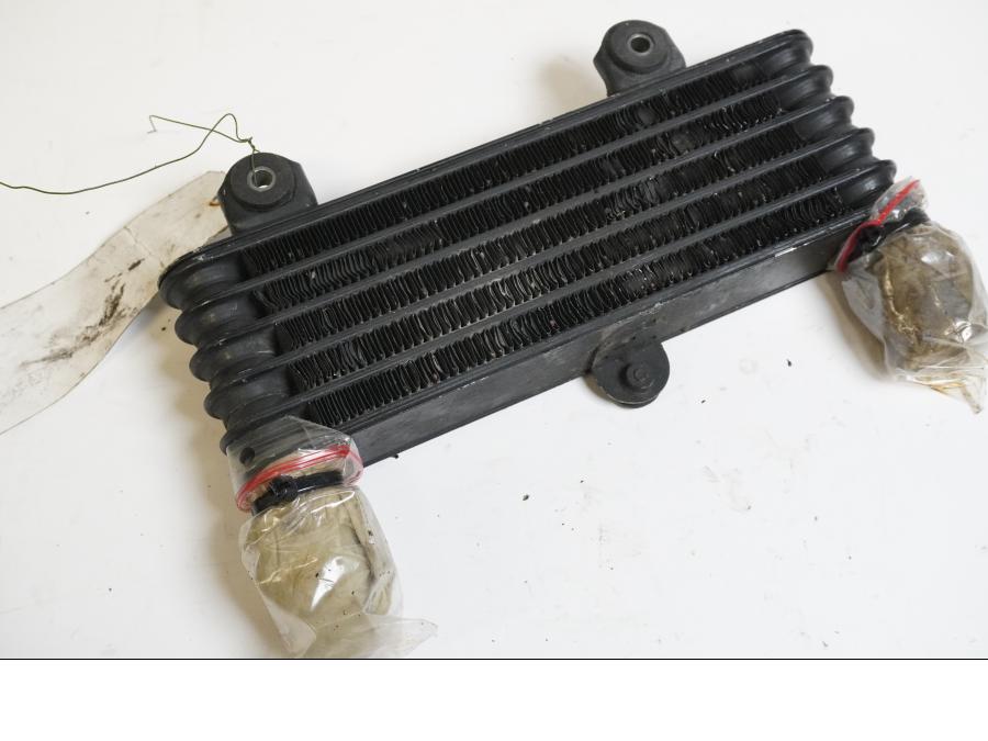 Framsidan på Oljekyl från en Suzuki TL 1000 S -1998 motorcykel.