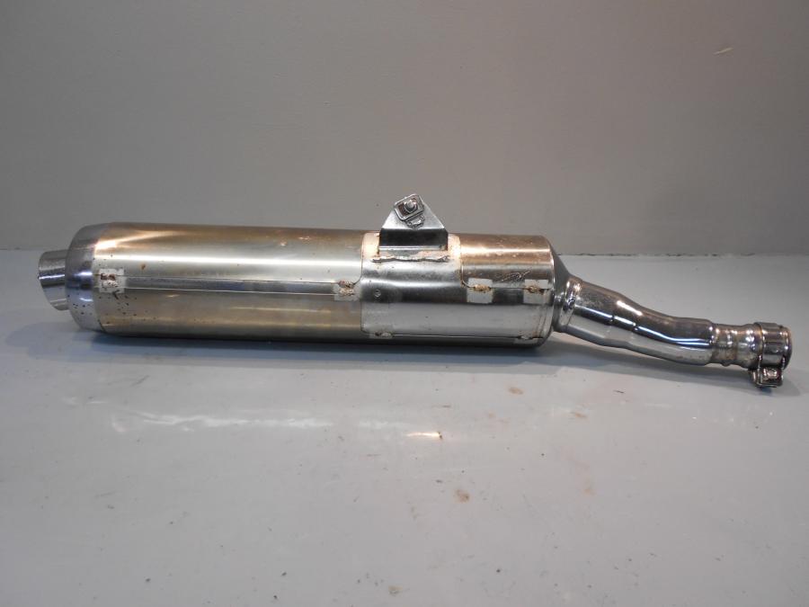 Baksidan på Ljuddämpare från en Yamaha TRX 850 -1996 motorcykel.