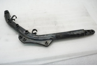 Baksidan på Ramdel från en Yamaha XVZ 13TD -1999 motorcykel.