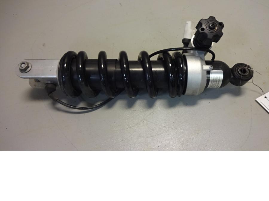 Framsidan på Stötdämpare från en BMW F 800 GT -2015 motorcykel.