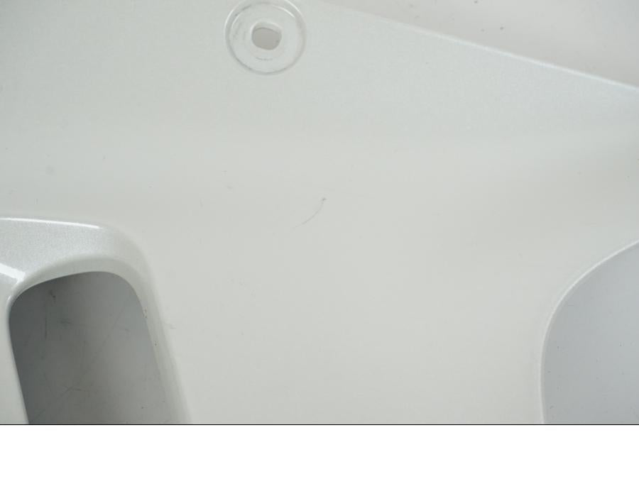 Extrabild1 på Magkåpa från en Yamaha YZF-R7 -2022 motorcykel.