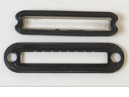 Vänster sida på Oljetank från en KTM 1190 Adventure -2015 motorcykel.