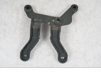 Höger sida på Instrumentfäste från en Suzuki GSF 1250 -2010 motorcykel.