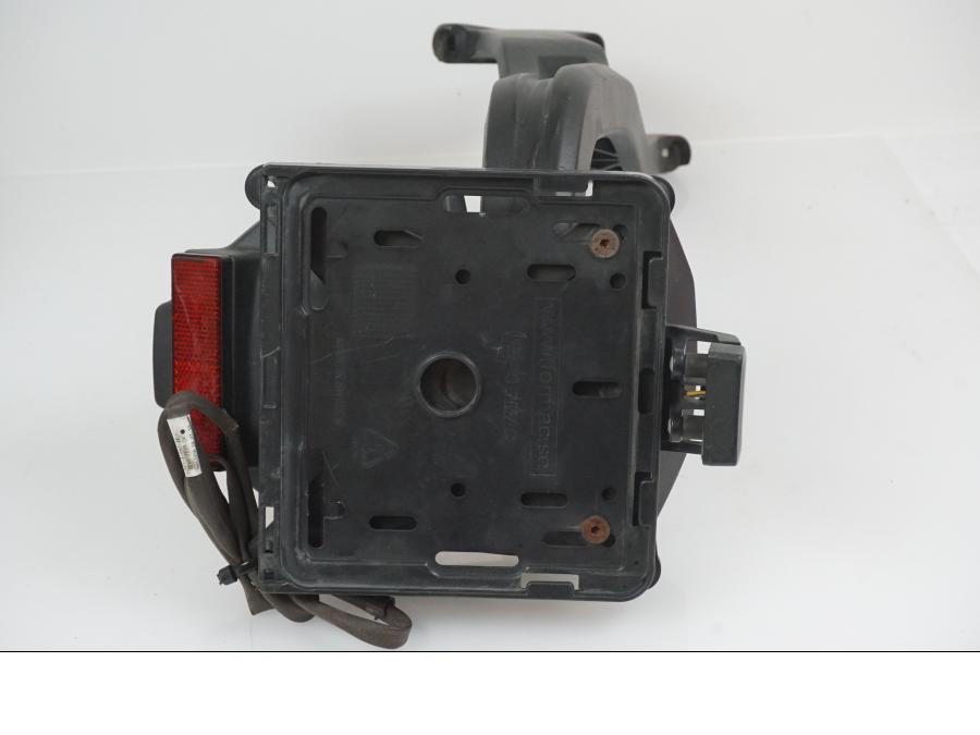 Framsidan på Skylthållare från en Ducati Scrambler 800 -2016 motorcykel.