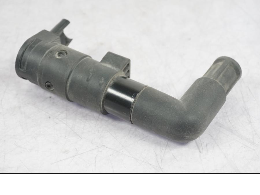 Höger sida på Tändspole från en BMW R 1200 GS -2005 motorcykel.