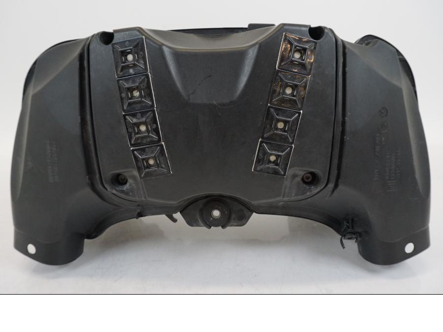 Snett uppifrån på Luftburk från en BMW R 1250 GS -2019 motorcykel.