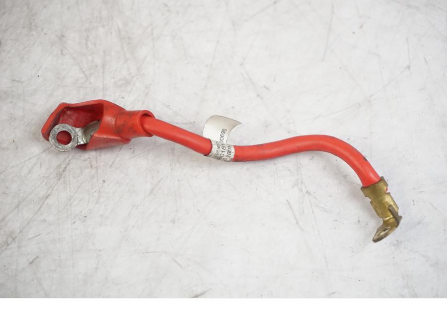 Höger sida på Kabelstam från en Triumph Tiger -2009 motorcykel.