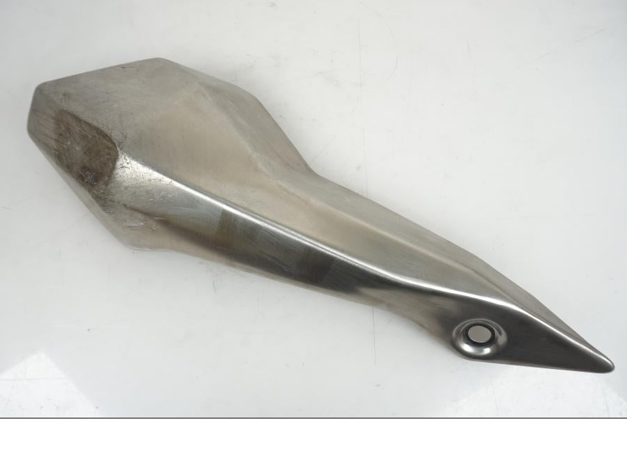 Framsidan på Värmeskydd från en Kawasaki Z 125 -2023 motorcykel.