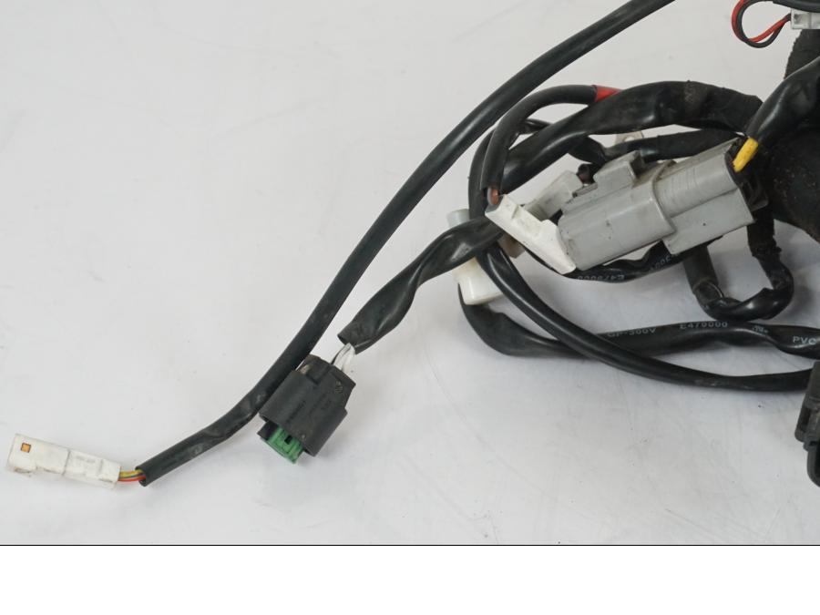 Extrabild4 på Kabelstam från en KTM 1290 Super Duke R -2018 motorcykel.