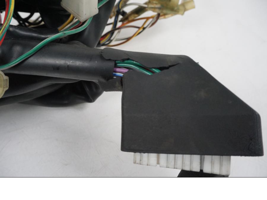 Extrabild1 på Kabelstam från en Aprilia RS 250 -1998 motorcykel.