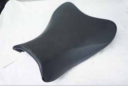 Baksidan på Sadel från en Suzuki GSX-R 1000 -2008 motorcykel.