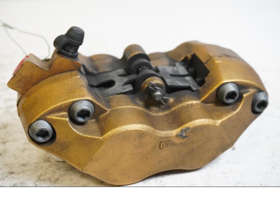 Baksidan på Bromsok från en Triumph Street Triple R -2009 motorcykel.