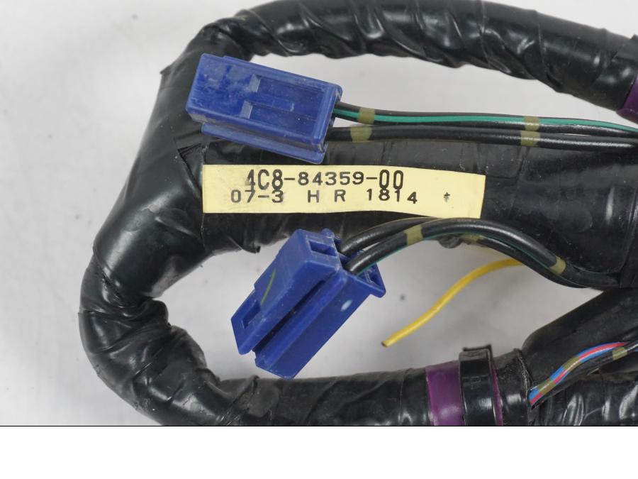 Extrabild3 på Kablage från en Yamaha YZF 1000 R1 -2007 motorcykel.