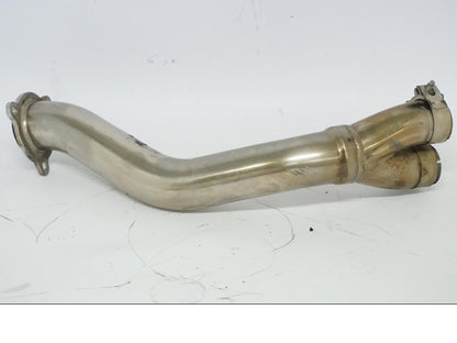 Framsidan på Mellanrör från en Honda CBR 900 RR -2002 motorcykel.