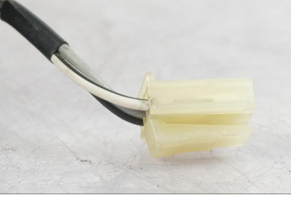 Vänster sida på Baklampa från en Suzuki GSF 1250 -2010 motorcykel.