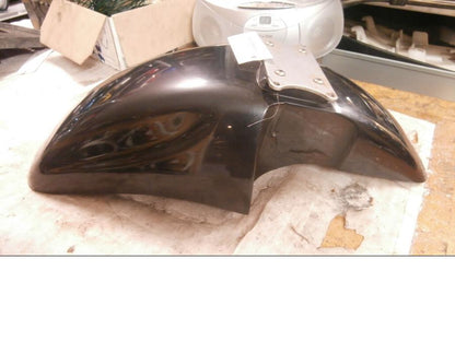 Baksidan på Framskärm från en Suzuki GSX 750 -1998 motorcykel.