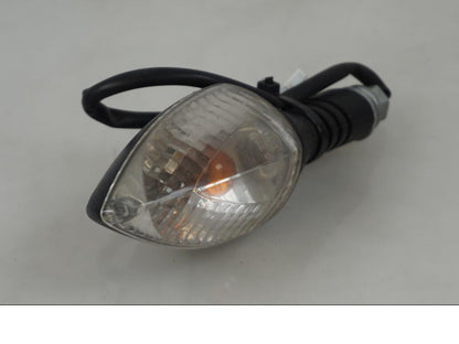 Framsidan på Blinkers från en KTM 990 Super Duke -2007 motorcykel.