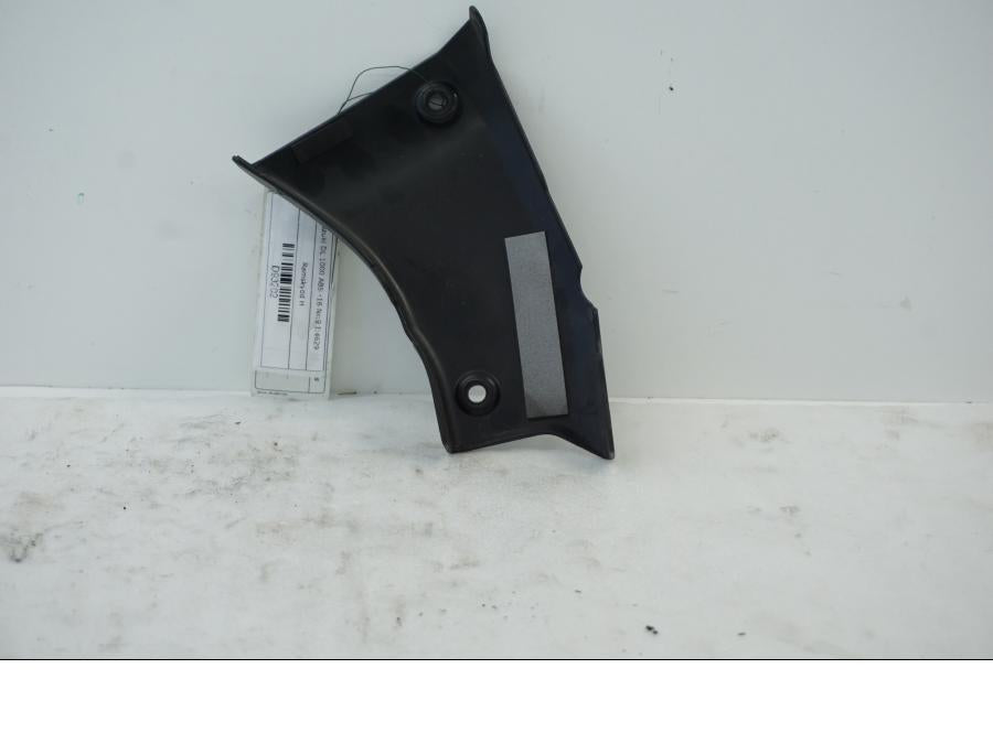 Baksidan på Ramskydd från en Suzuki DL 1000 -2016 motorcykel.