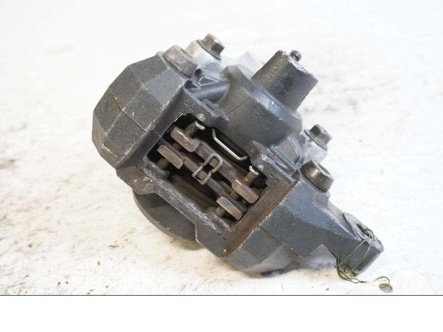 Baksidan på Bromsok från en Suzuki RF 600 R -1996 motorcykel.