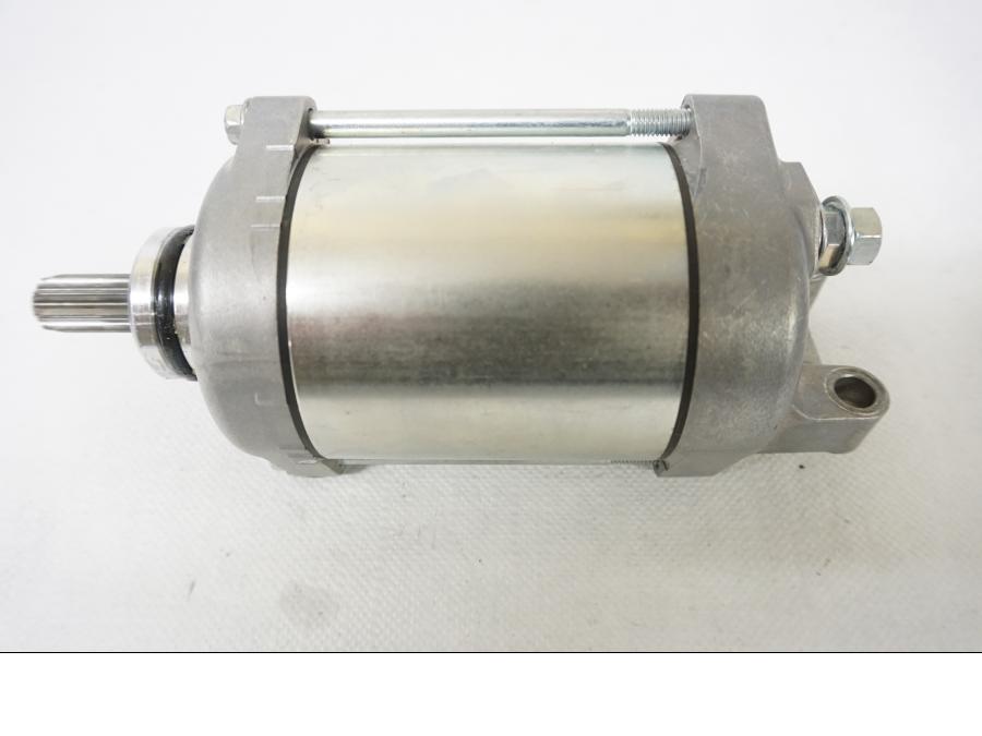 Framsidan på Startmotor från en Kawasaki Z 900 -2020 motorcykel.