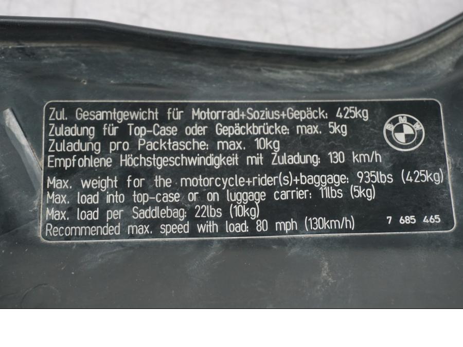 Vänster sida på Sidopanel från en BMW R 1200 GS -2005 motorcykel.