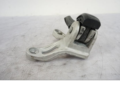 Höger sida på Fotpinne från en KTM 690 Duke -2014 motorcykel.