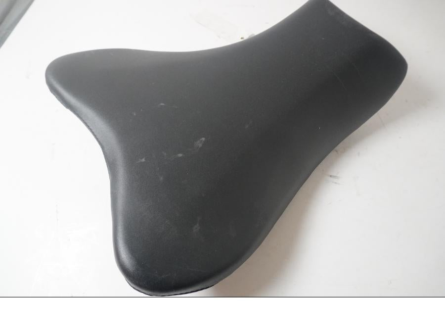 Baksidan på Sadel från en Suzuki GSX-R 1000 -2007 motorcykel.