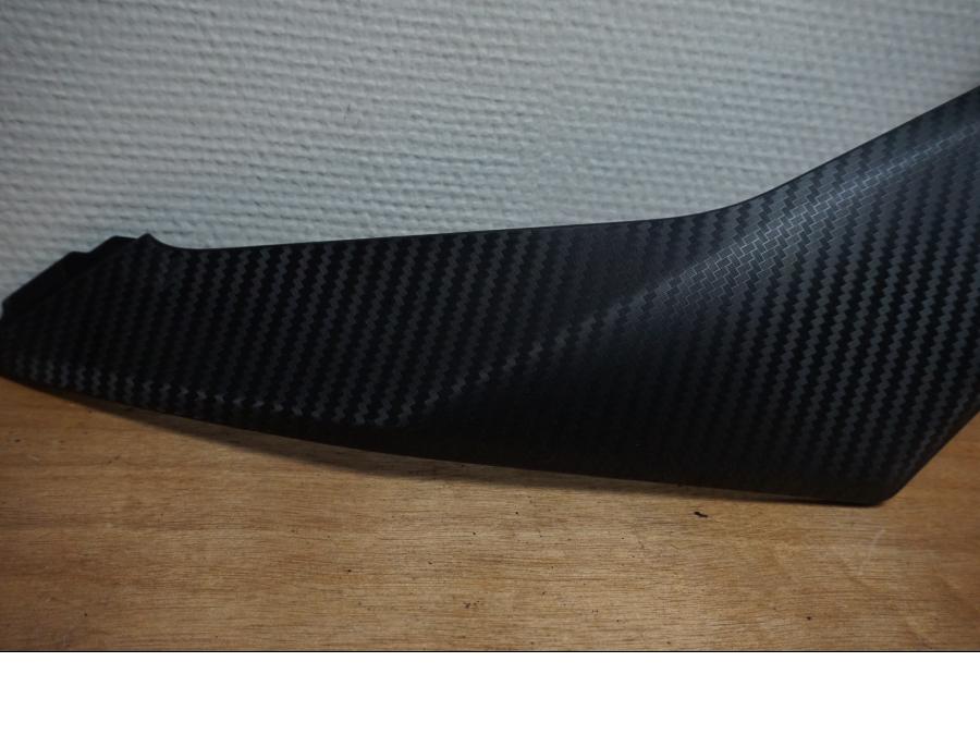 Framsidan på Bensintankskåpa från en Suzuki GSX-R 1000 -2007 motorcykel.