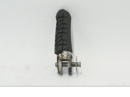 Baksidan på Fotpinne från en KTM 790 Duke -2018 motorcykel.